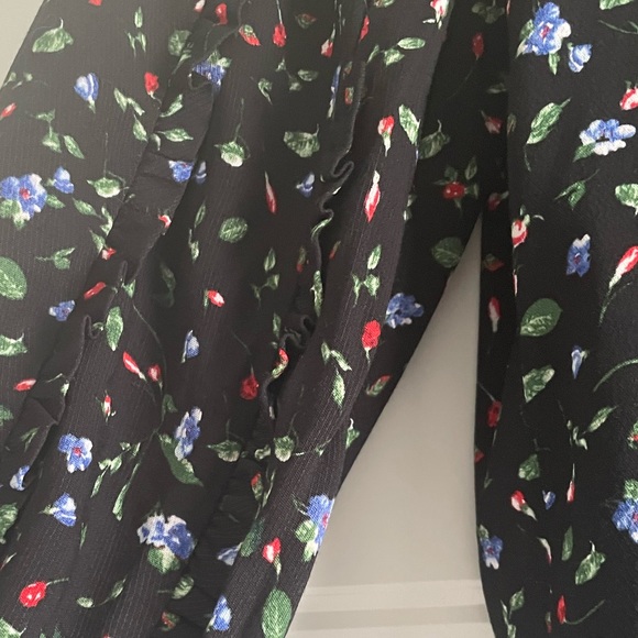 Club Monaco 3/4 Sleeve Off The Shoulder Blouse - Picture 5 of 8